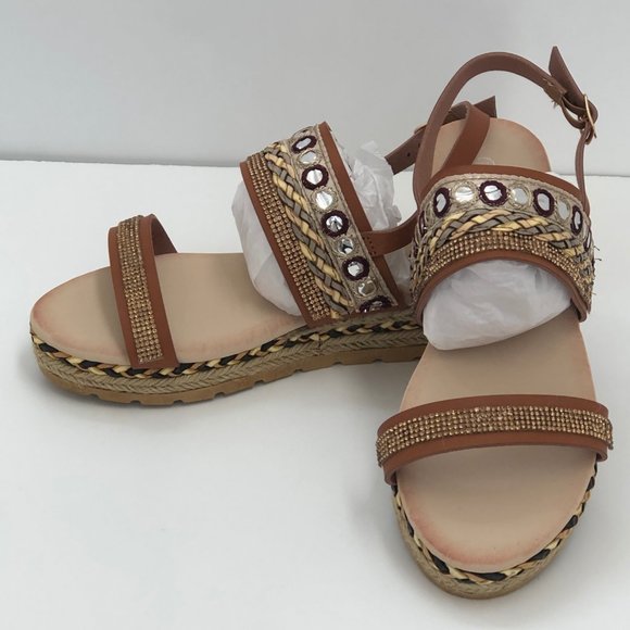 Women's Size 7.5 FOREVER Tan Platform Sandal Boho Style Tribal Look Ankle Strap - Picture 7 of 10